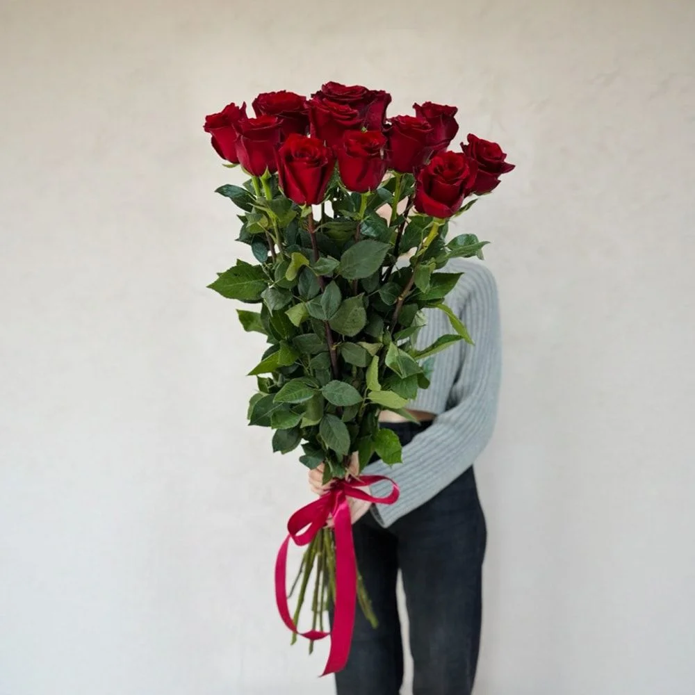 Шикарный букет из 11 роз